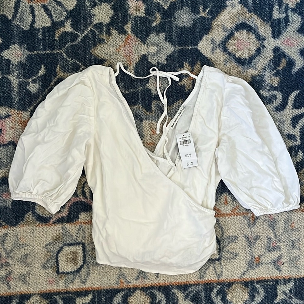 Abercrombie Wrap Puff Sleeve top